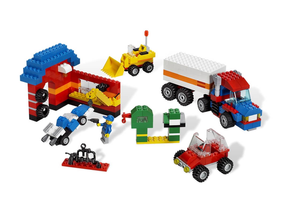 Ultimate LEGO Vehicle Building Set